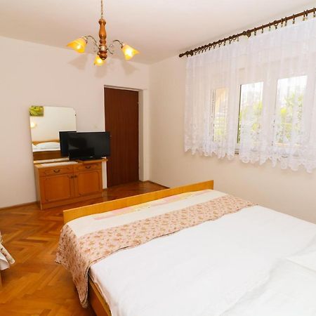 Apartment Beti With Balcony Baska  Exterior photo