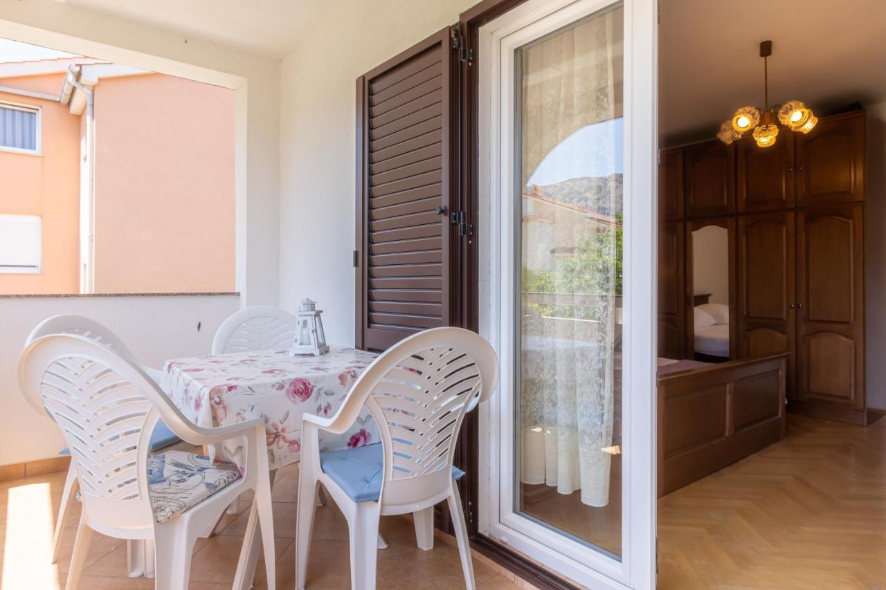 Apartment Beti With Balcony Baska  Exterior photo